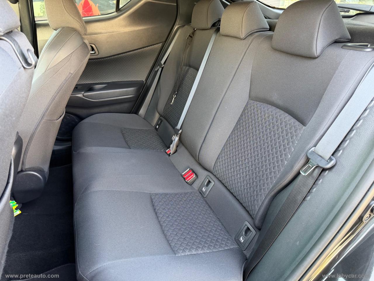 TOYOTA C-HR 1.8 Hybrid E-CVT Lounge