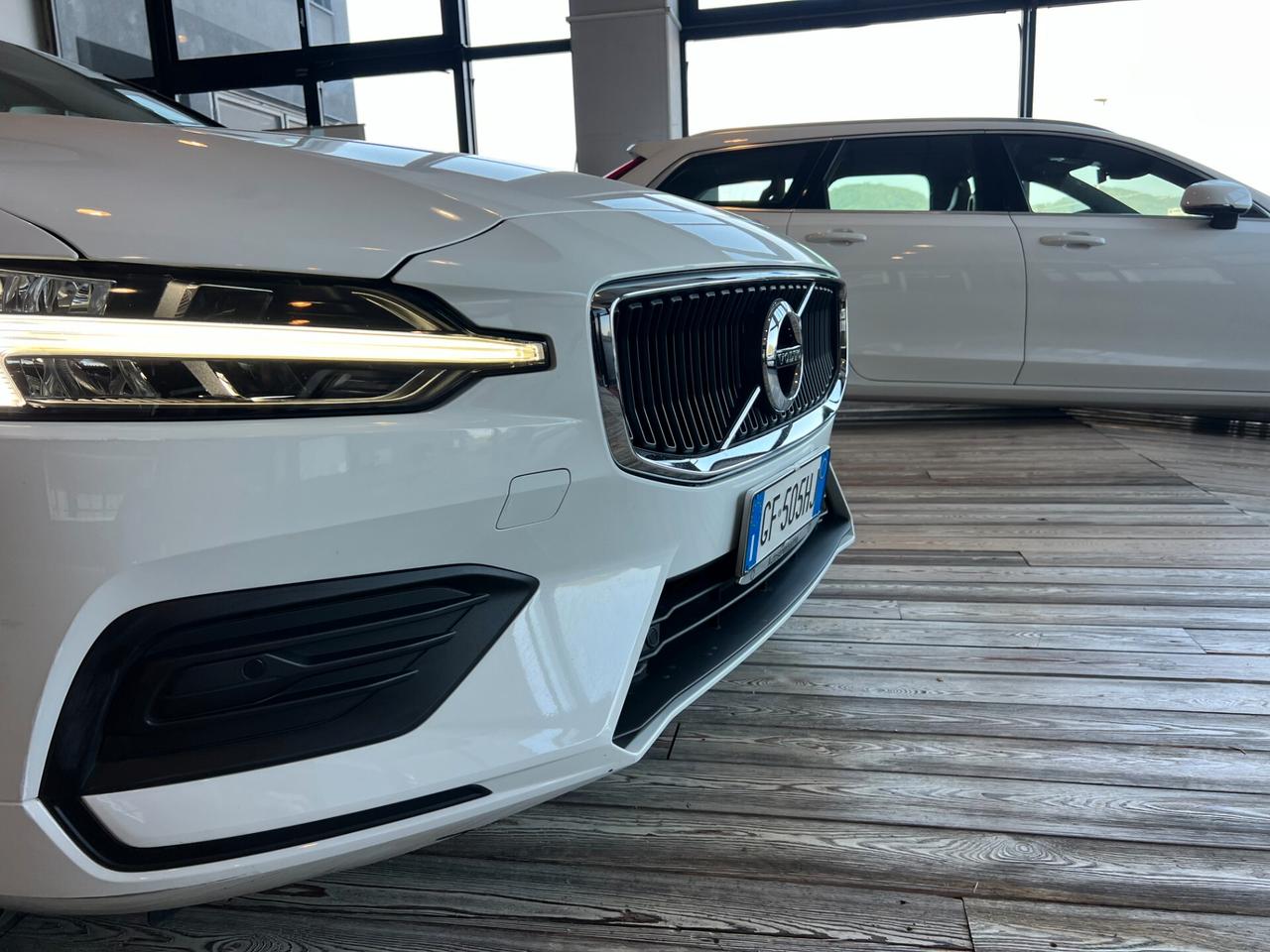 Volvo V60 MILD HYBRID / AUTOMATICA