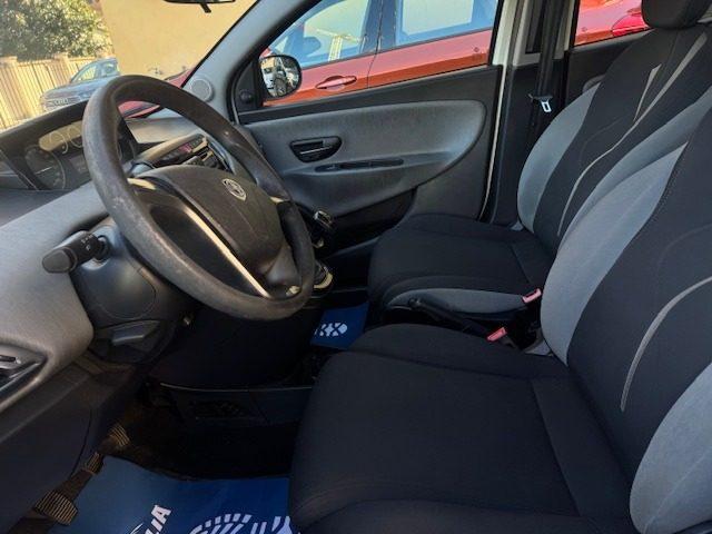LANCIA Ypsilon 1.2 69 CV 5 porte GPL Ecochic Silver
