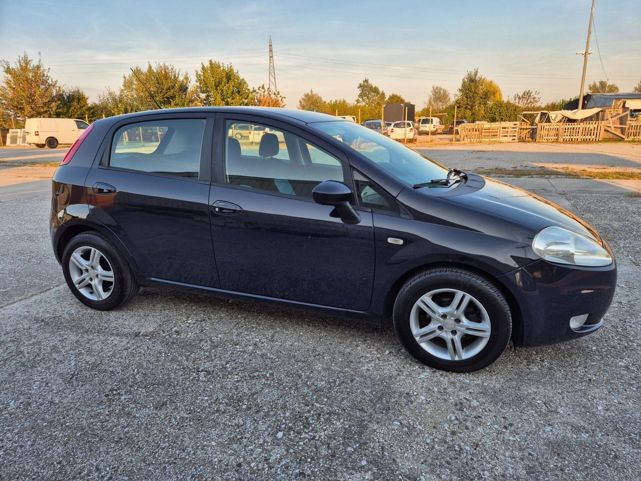 Fiat Grande Punto 1.4 benzina 95 cavalli neopatent
