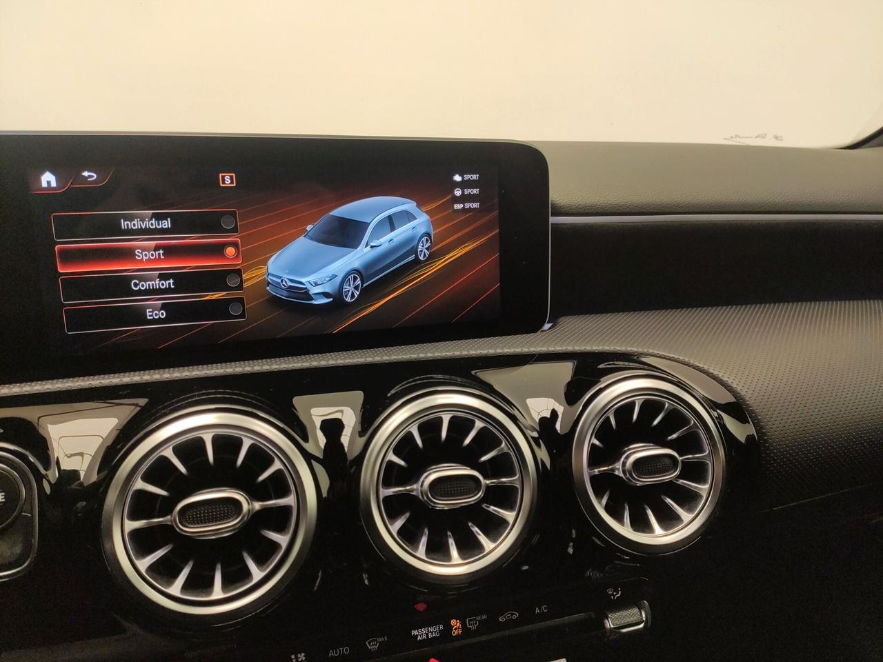 Mercedes-benz A 180 d Automatic Premium -AMG