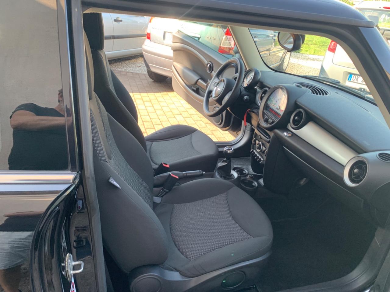Mini Mini 1.6 16V One (55kW)