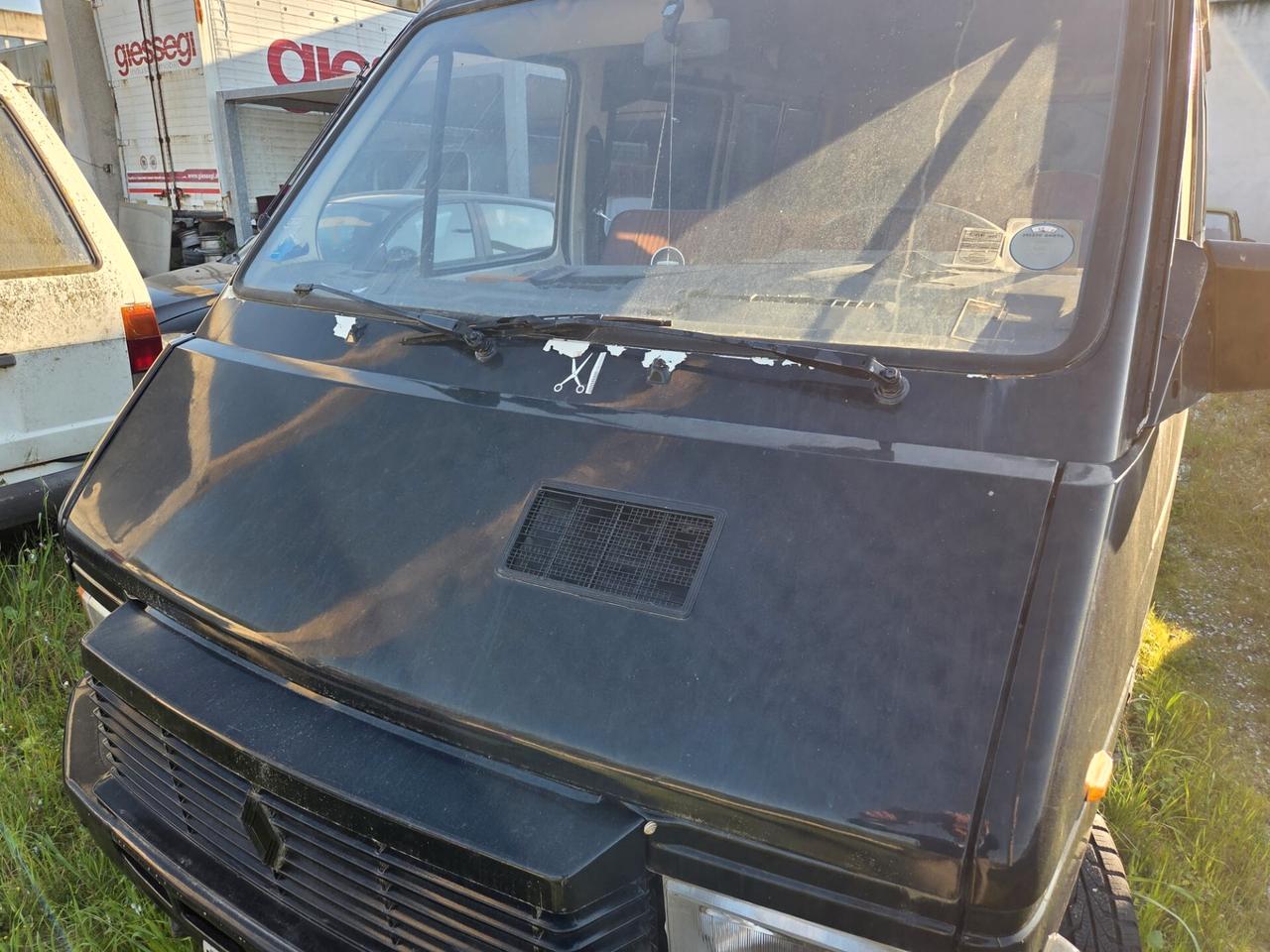 Renault Trafic 2.1D 9 POSTI MK1 - DA RESTAURO