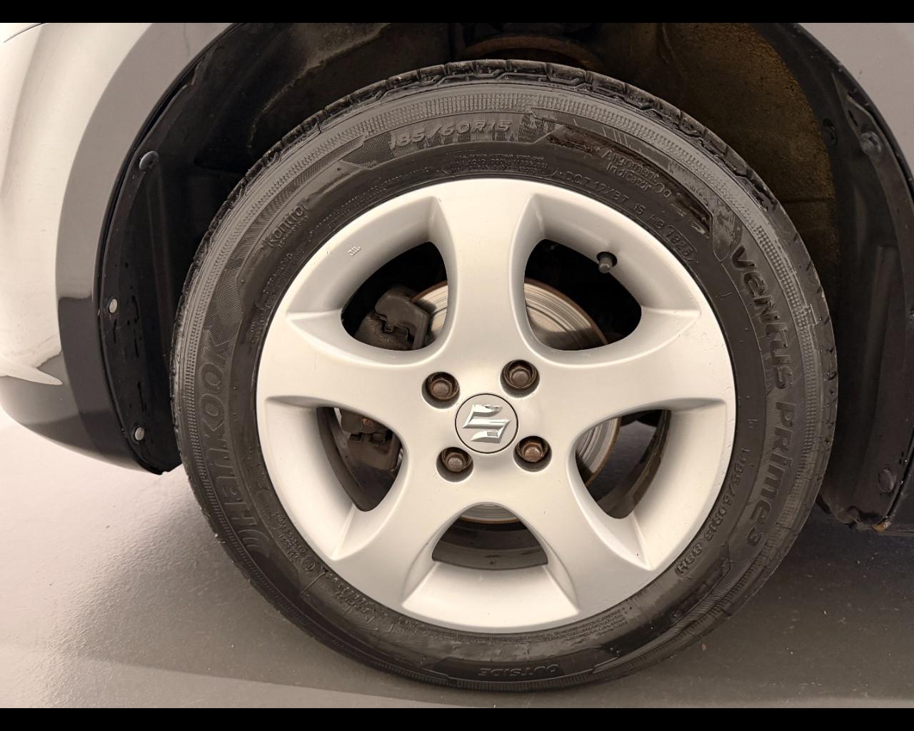 SUZUKI SWIFT 1.3 16v GL 4x4 5p