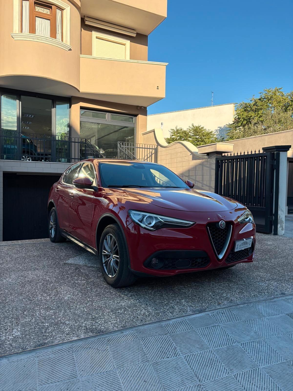 Alfa Romeo Stelvio 2.2 Turbodiesel 180 CV AT8 Q4 Business