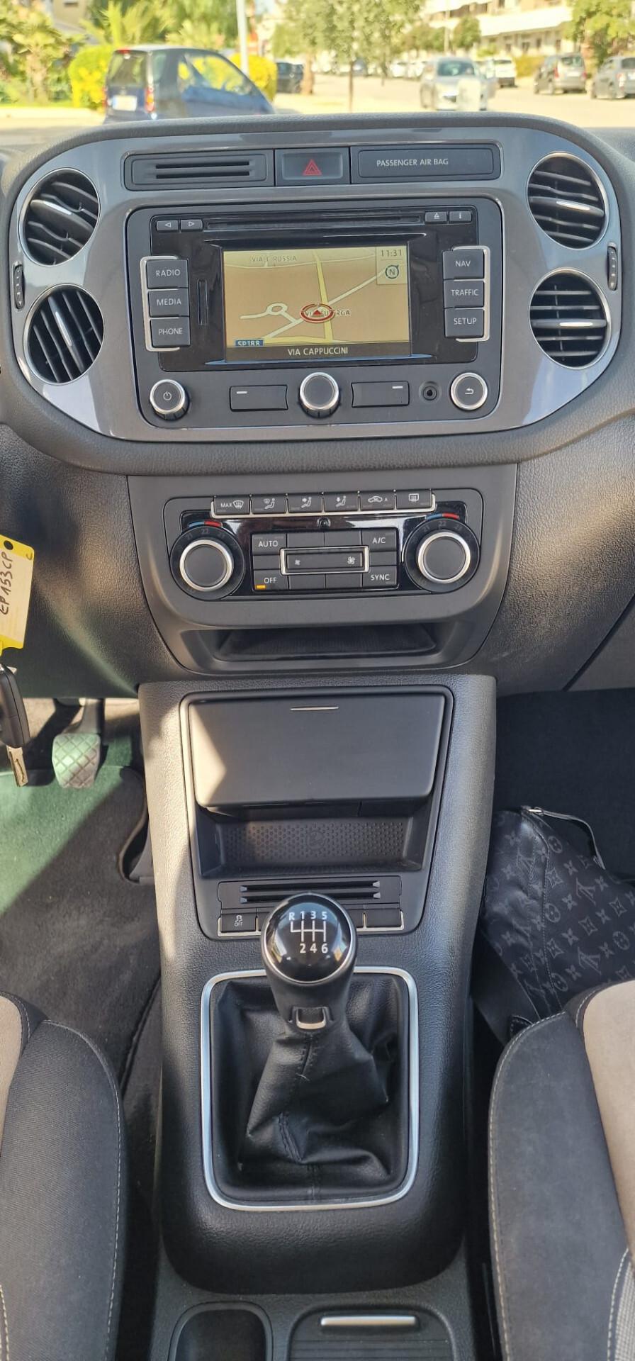 Volkswagen Tiguan 2.0 TDI 110 CV Sport & Style BlueMotion Tech