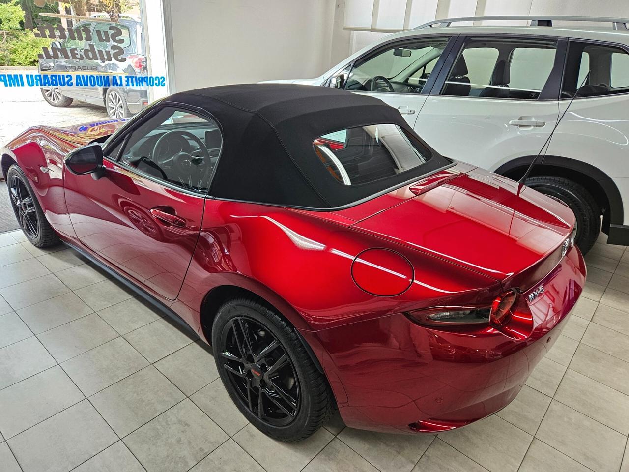 Mazda MX-5 1.5L Skyactiv-G Exceed - PELLE