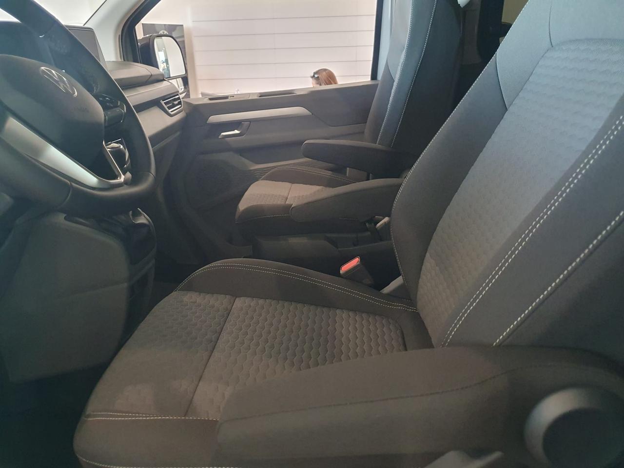 Volkswagen T7 Caravelle t7 2.0 tdi 150cv life l1 auto