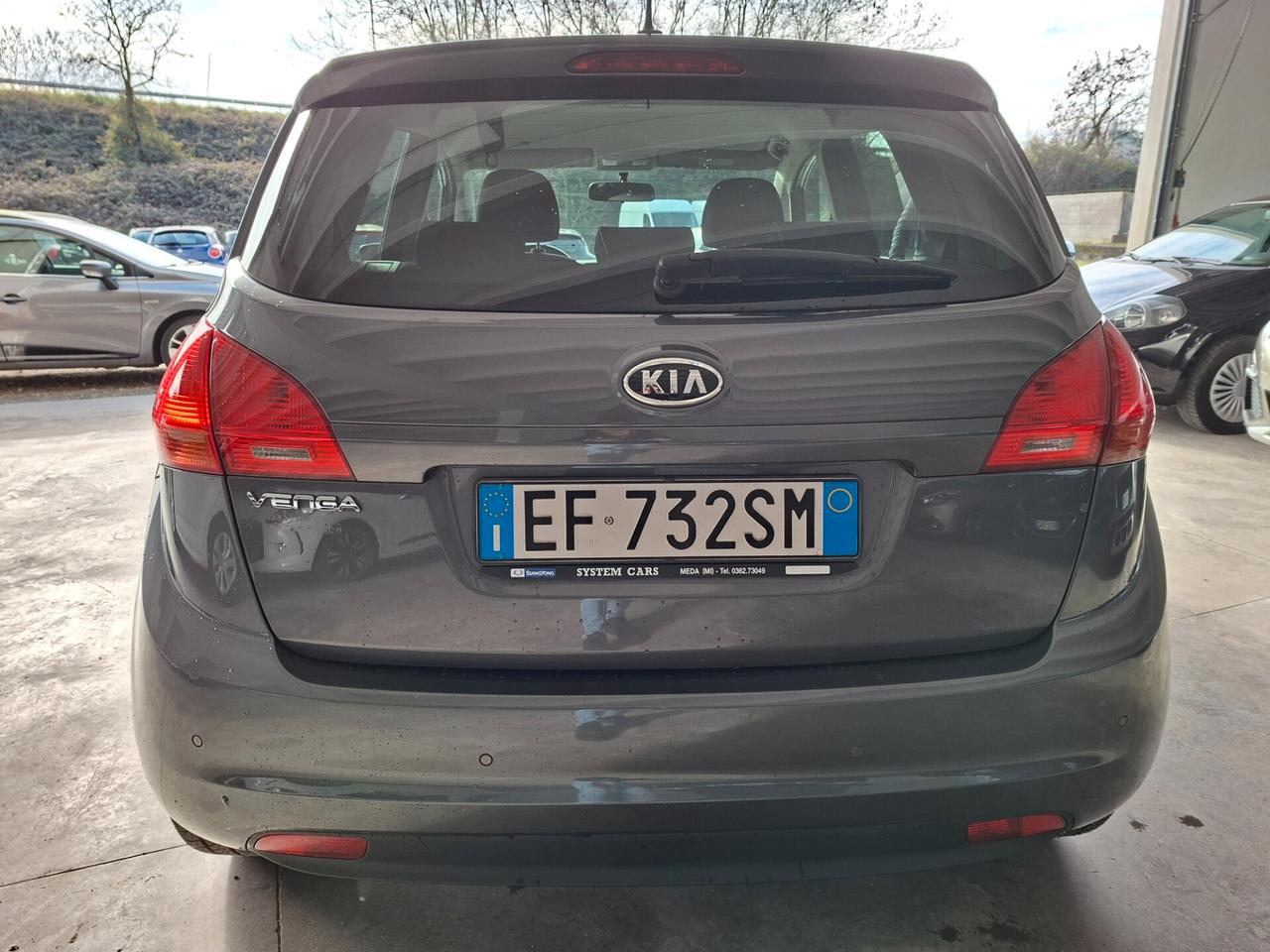 Kia Venga 1.4 EURO 5 / NEOPATENTATI / UNIPROPRIETARIO