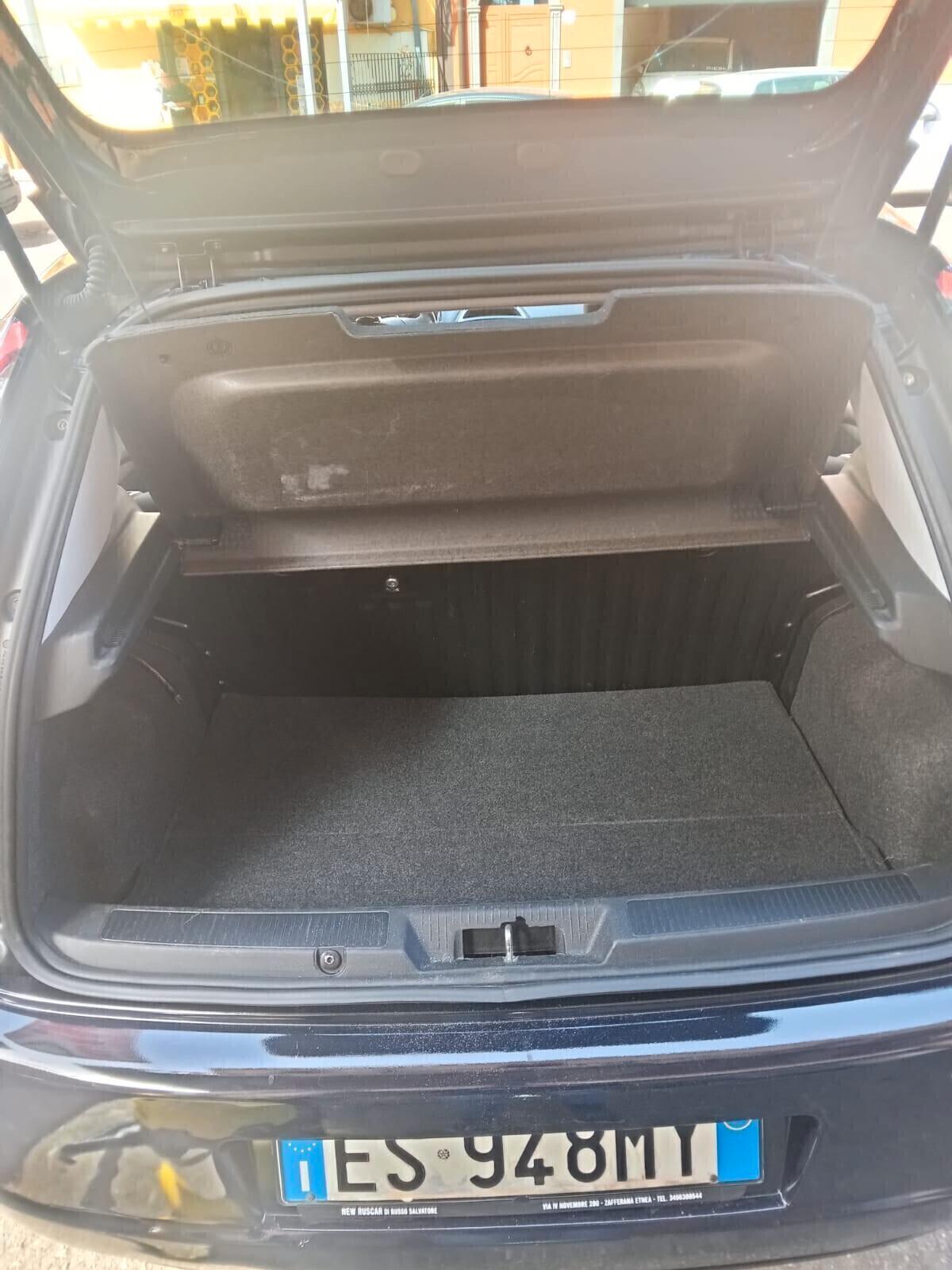 Fiat Punto 1.4 8V 5 porte Natural Power Lounge