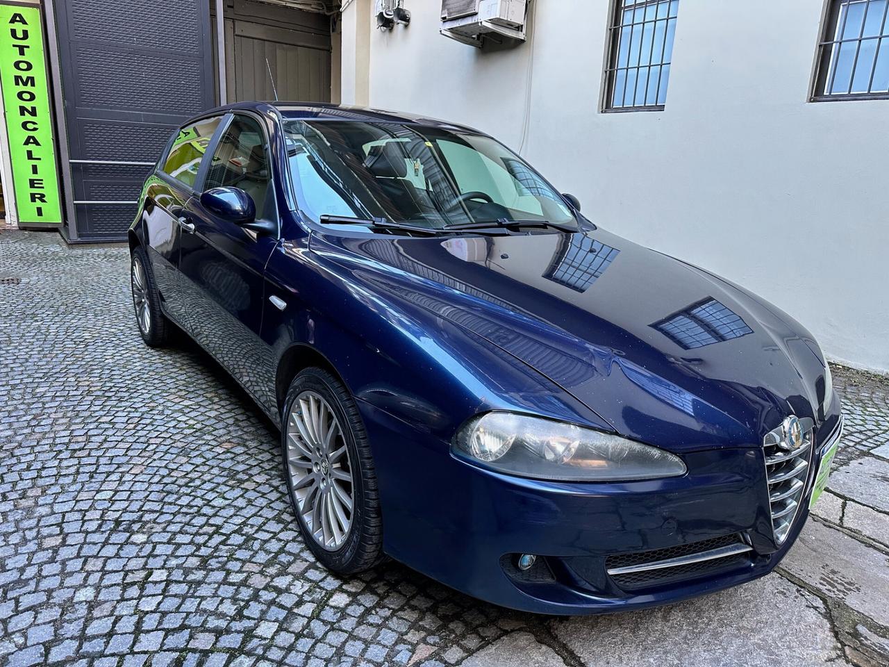 Alfa Romeo 147 1.9 JTD - CERCHI 17''
