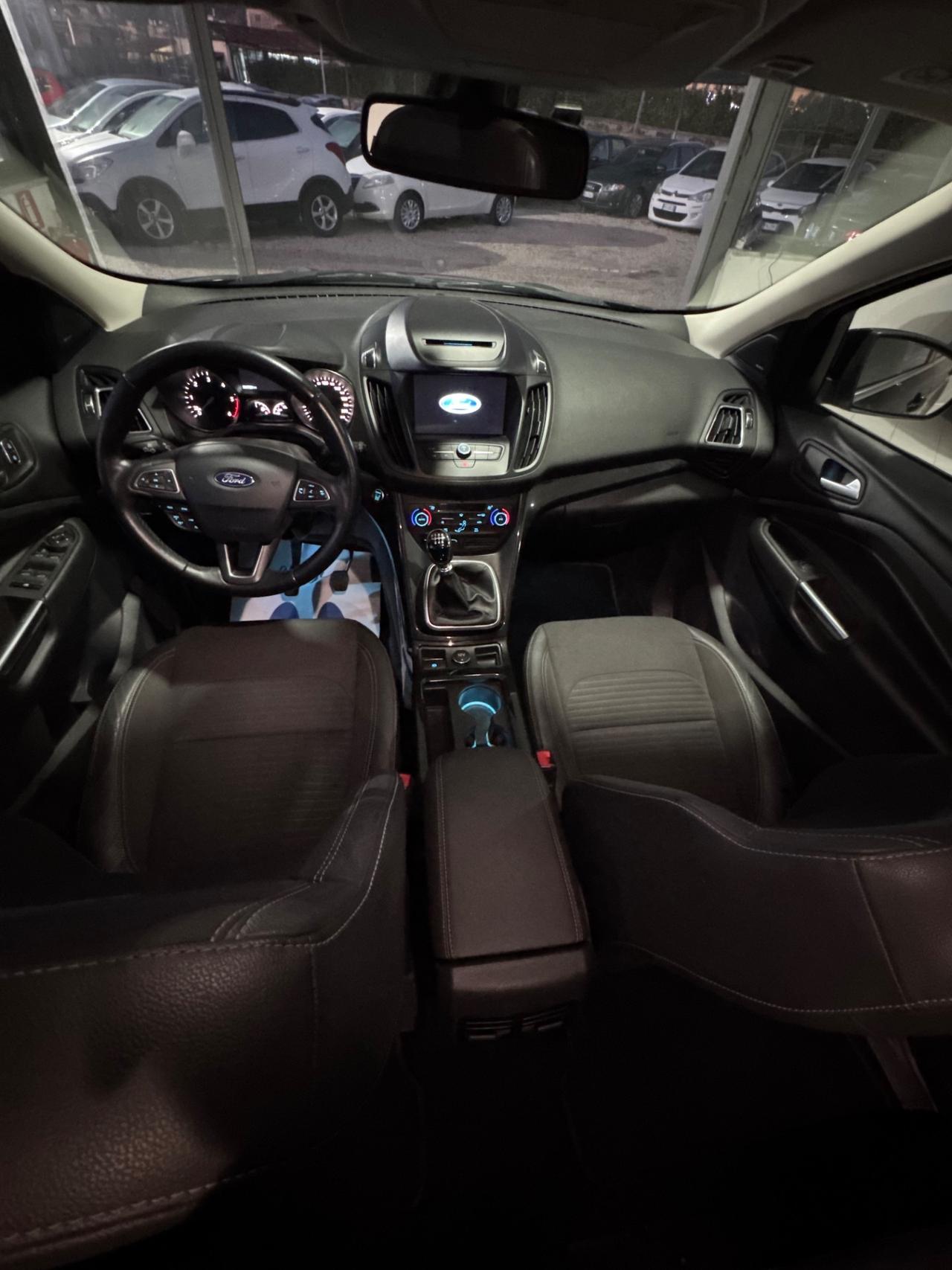 Ford Kuga 1.5 TDCI 120 CV S&S 2WD Titanium