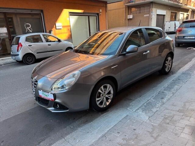Alfa Romeo Giulietta 1.6 JTDm-2 Distinctive