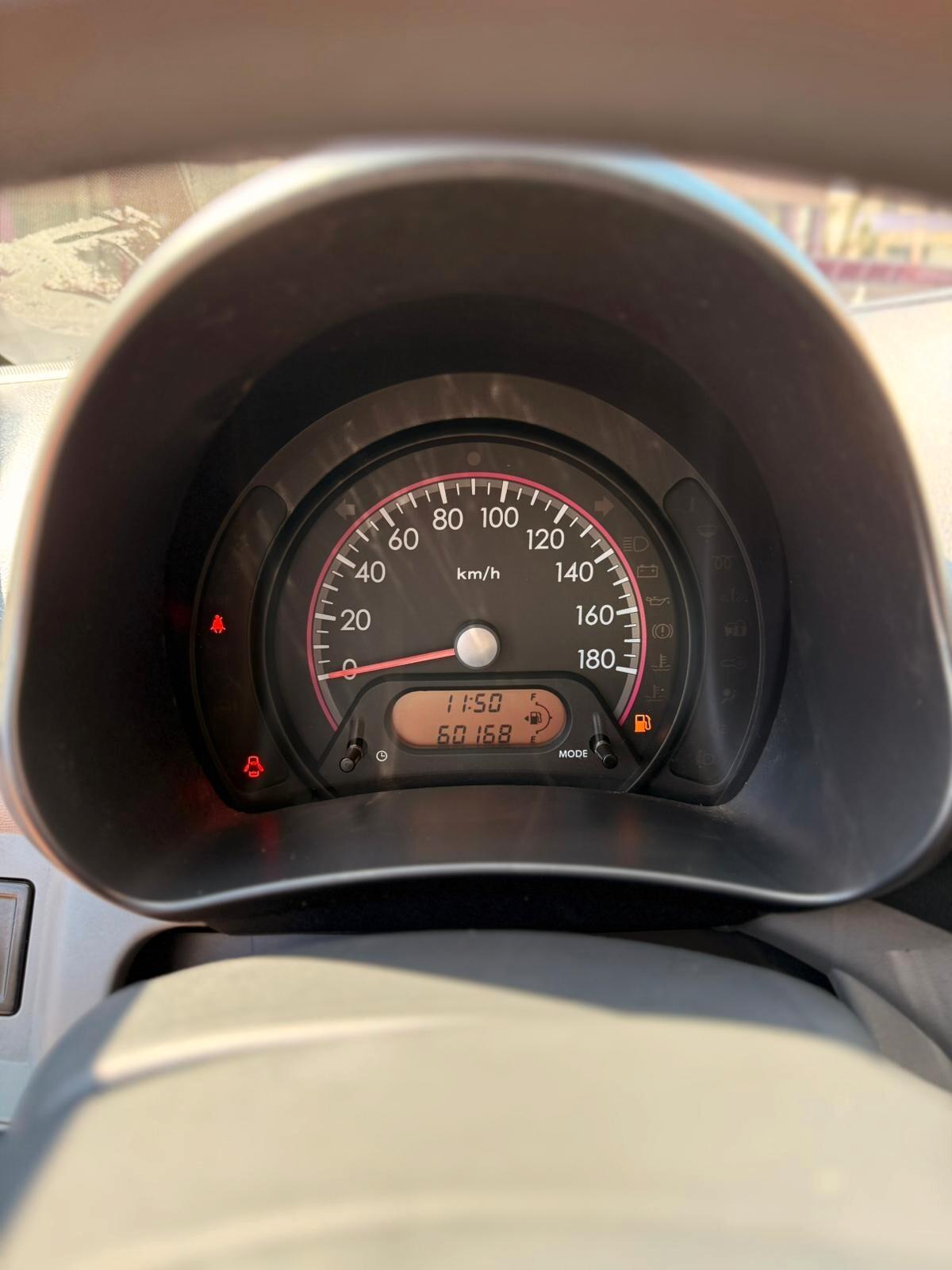 Nissan Pixo 1.0 5 porte Acenta