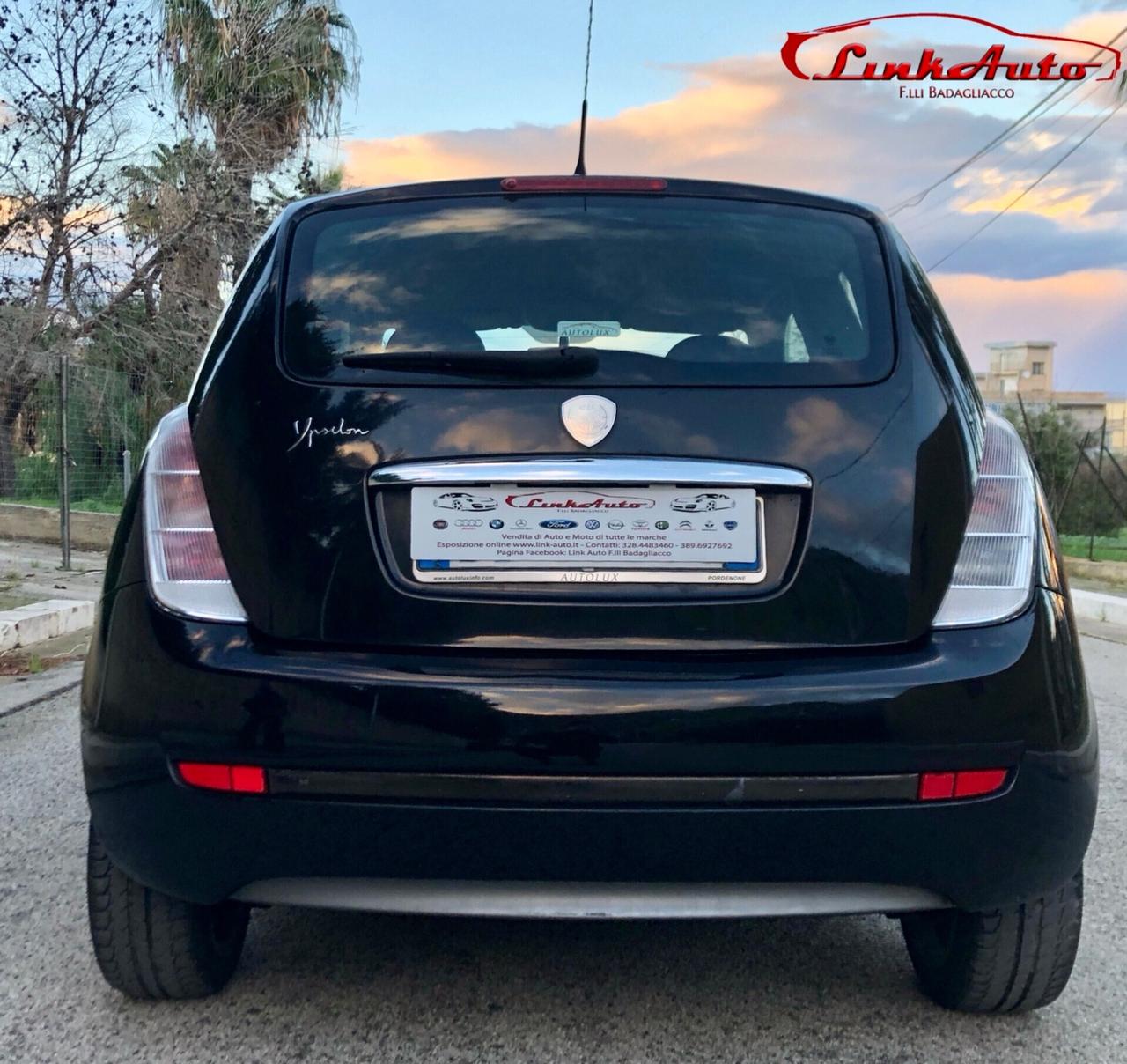 Lancia Ypsilon 1.2 Momo Design 60CV