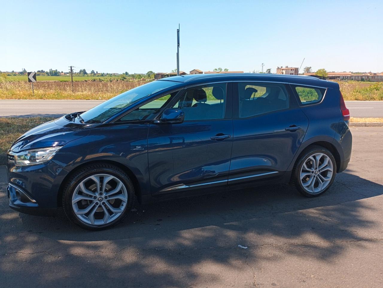 Renault Grand Scenic dCi 7 POSTI