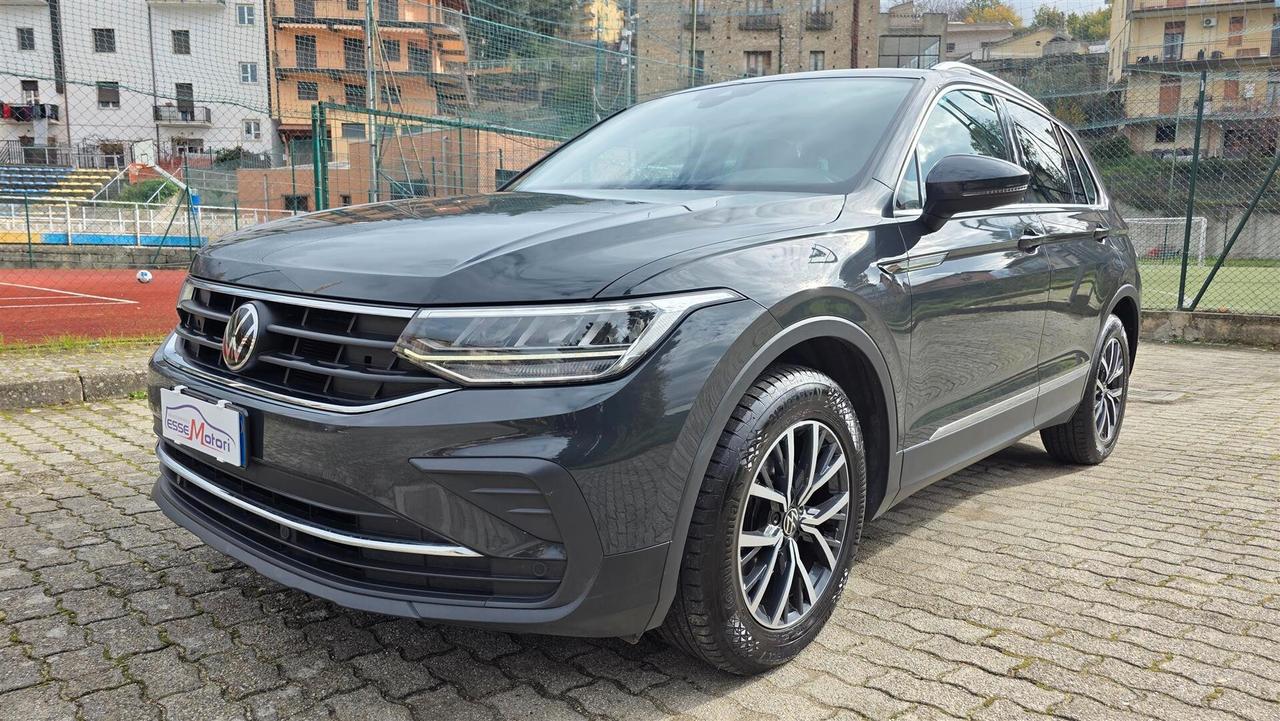 Volkswagen Tiguan 2.0 TDI 150 CV SCR DSG Elegance