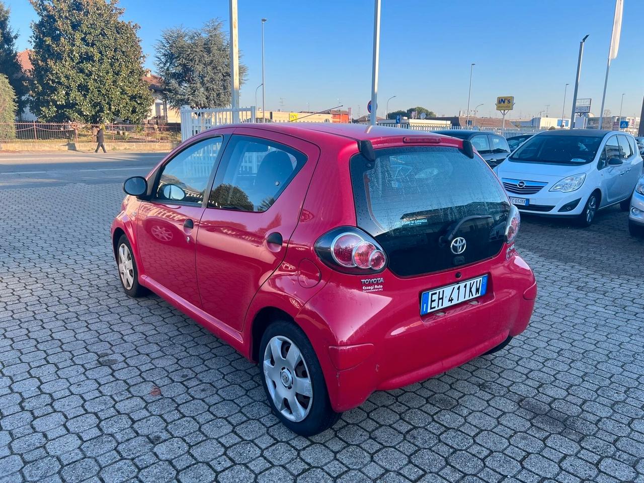 Toyota Aygo 1.0 12V VVT-i 5 porte Deep Ocean Connect