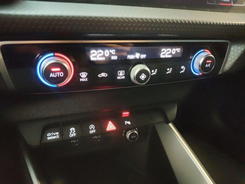 Audi A1 A1 Sportback 30 1.0 tfsi Identity Black 110cv s-tronic