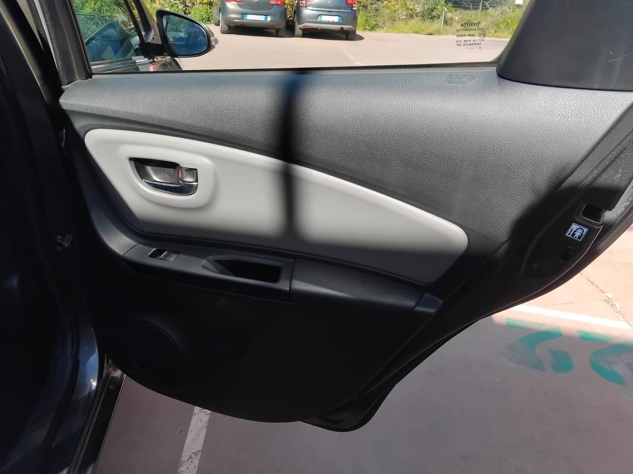 TOYOTA YARIS 1. D4D 2014 KM 85MILA DIMOSTRABILI