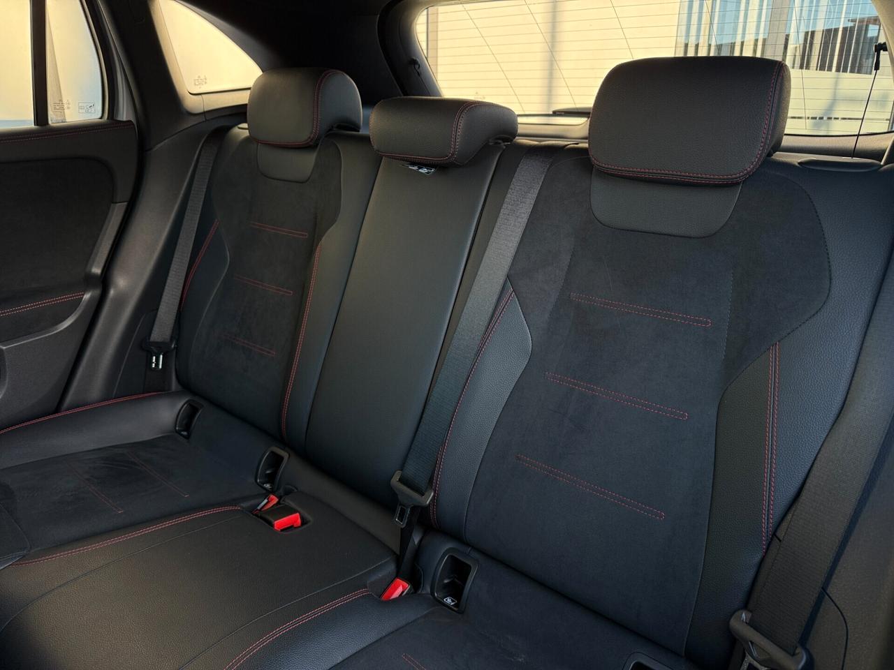 Mercedes-Benz GLA 200 D Premium Plus 2.0 150CV ITALIANA - IVA ESPOSTA