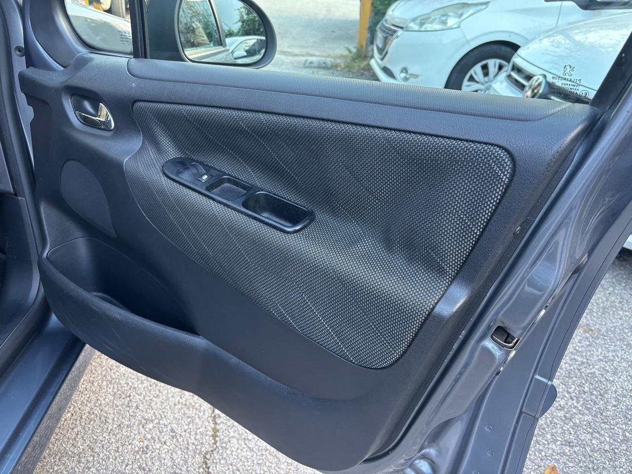 Peugeot 207 1.6 HDi 90CV 5p. XS 98000km