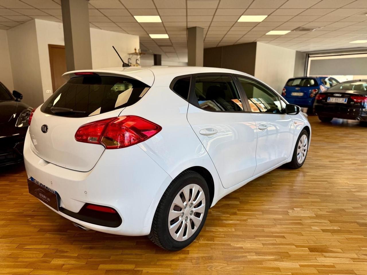 Kia Ceed cee'd 1.4 CVVT 5 porte Cool