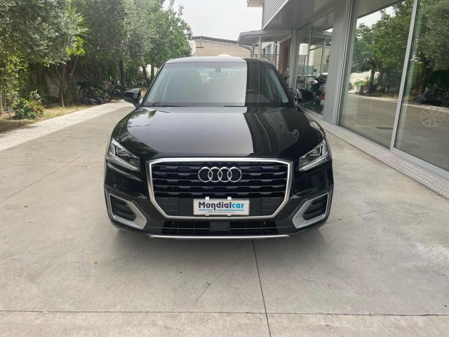 AUDI Q2 30 TDI S tronic Business