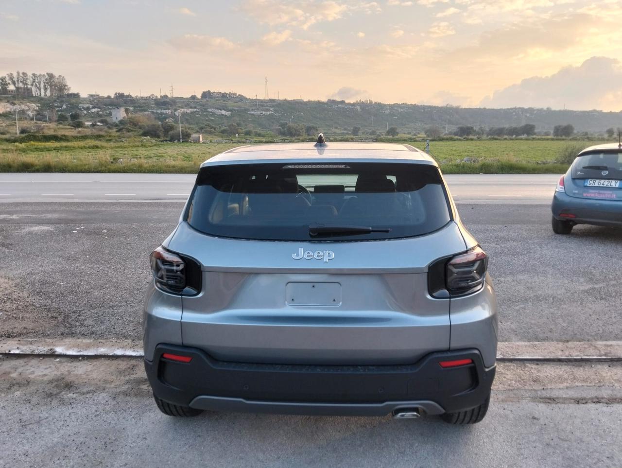 Jeep Avenger 1.2 Turbo 100 CV MHEV Longitude