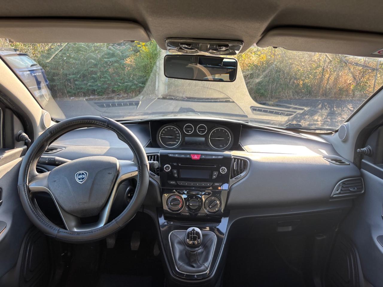 Lancia Ypsilon -2015