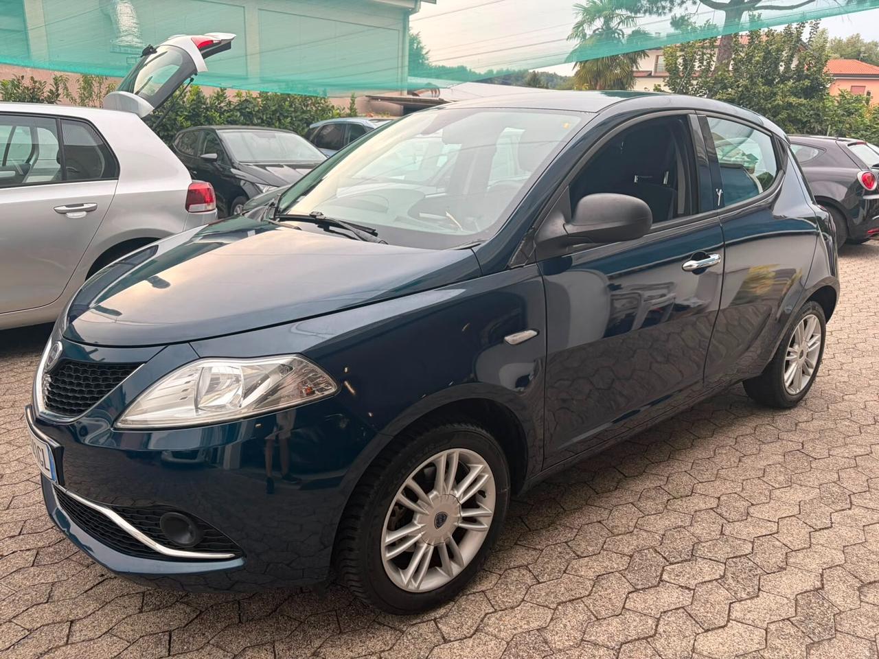 Lancia Ypsilon 1.2 69 CV 5 porte Platinum*EURO6*NEOPATENTATI