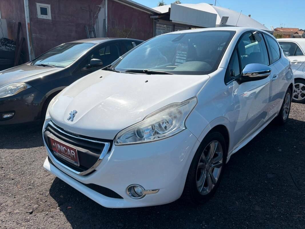 Peugeot 208 1.6 e-hdi 8v Allure s&s 5p