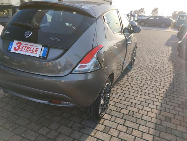 LANCIA Ypsilon 1.0 FireFly 5 porte S&S Hybrid Ecochic Gold