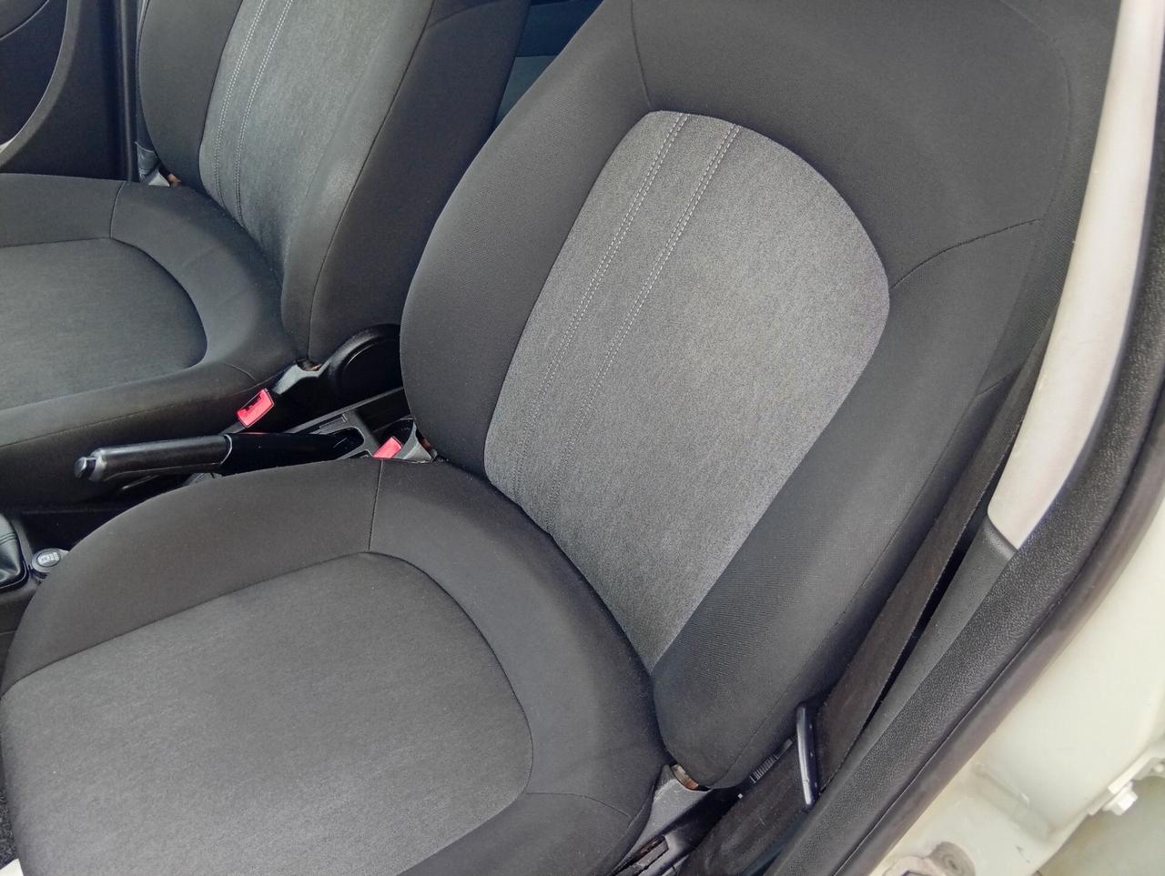 Fiat Punto 1.4 2016 5 porte Street gpl
