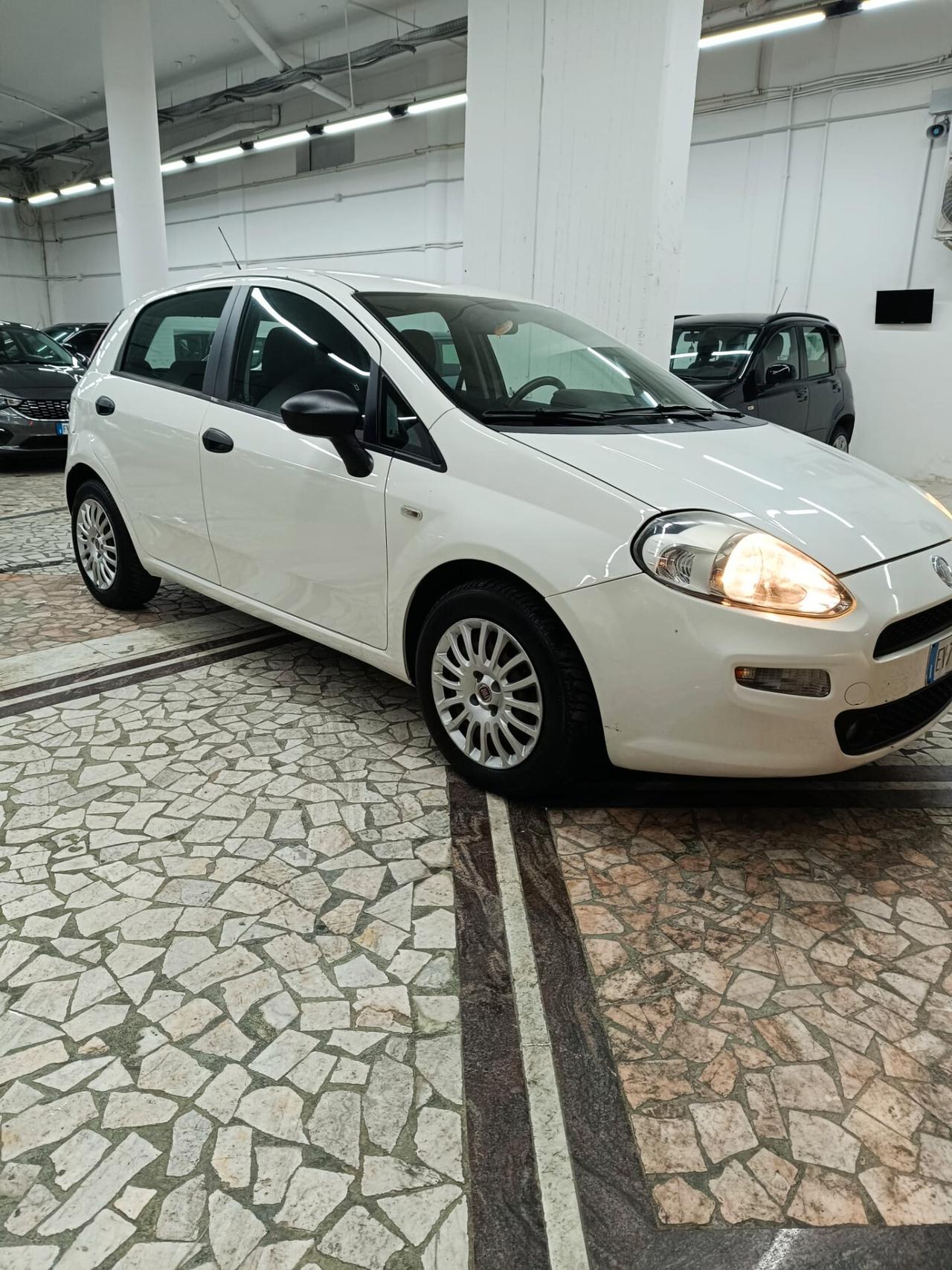 Fiat Punto 1.3 MJT II 75 CV 5 porte Lounge 2014