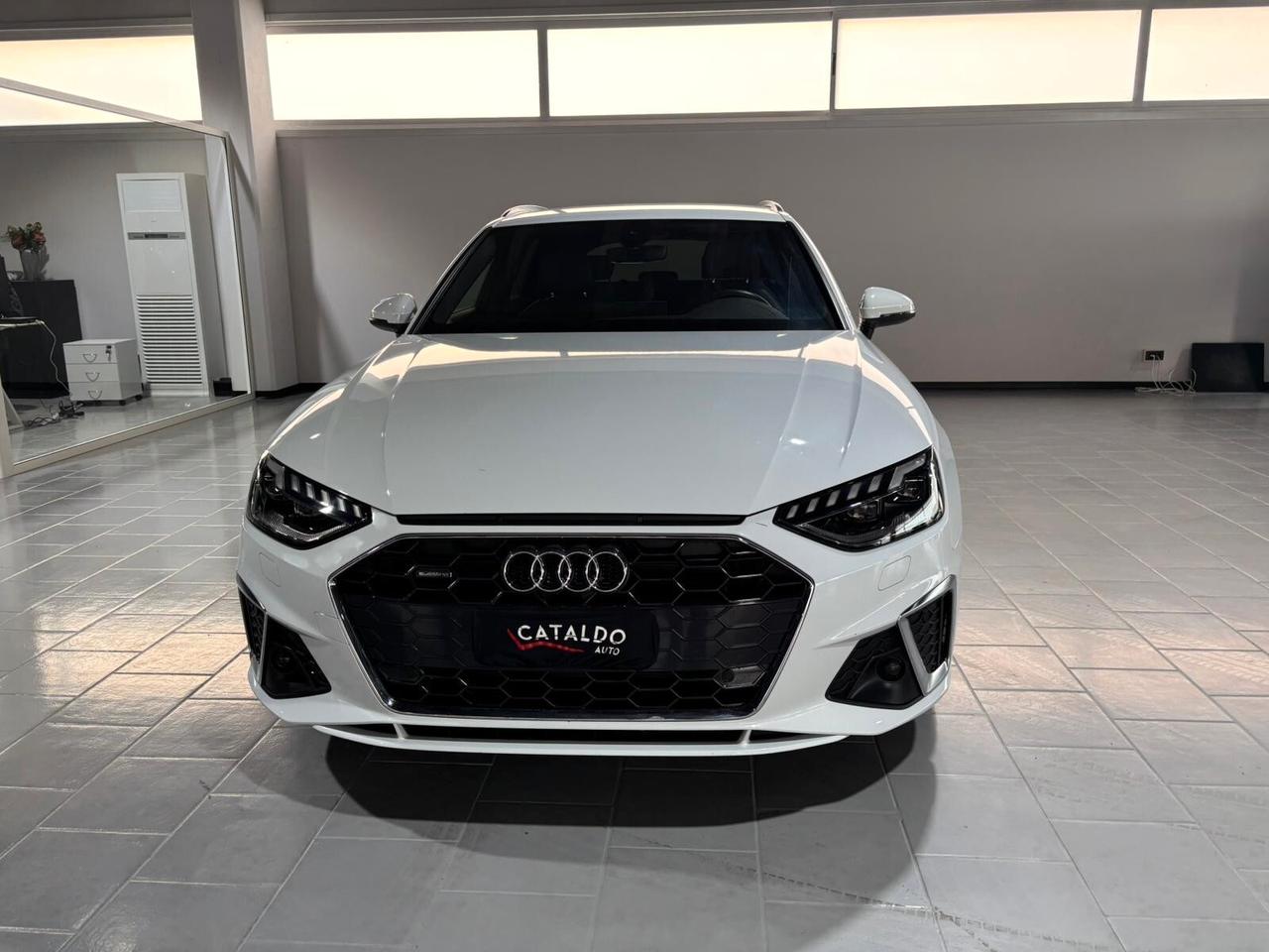 Audi A4 Avant 40 TDI S tronic line edition