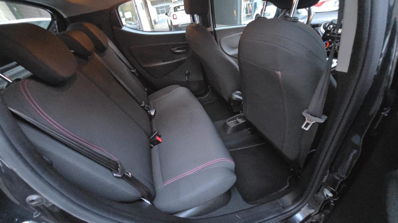 Lancia Ypsilon 1.2 69 CV 5 porte S&S Platinum