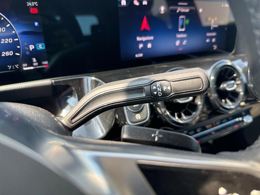 Mercedes GLA 180 180 D Advanced 8G-DCT