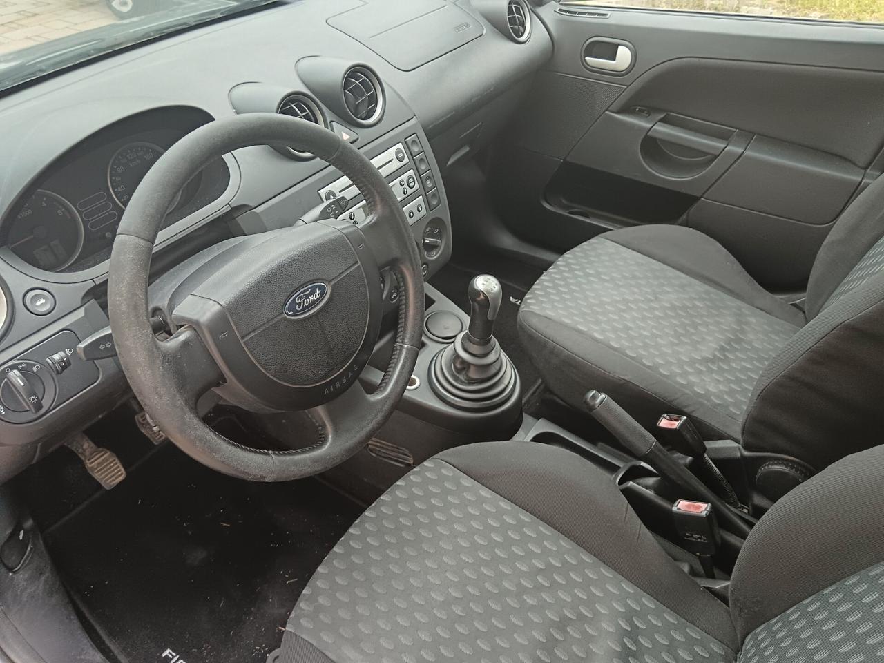 Ford Fiesta 1.4 TDCi 5p. Ghia
