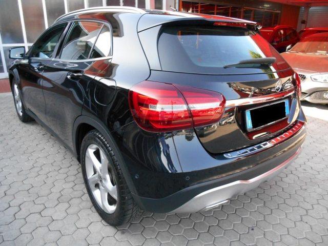 MERCEDES-BENZ GLA 180 Sport+TELECAMERE 360°+NAVIG+SEDILI RISCALDATI