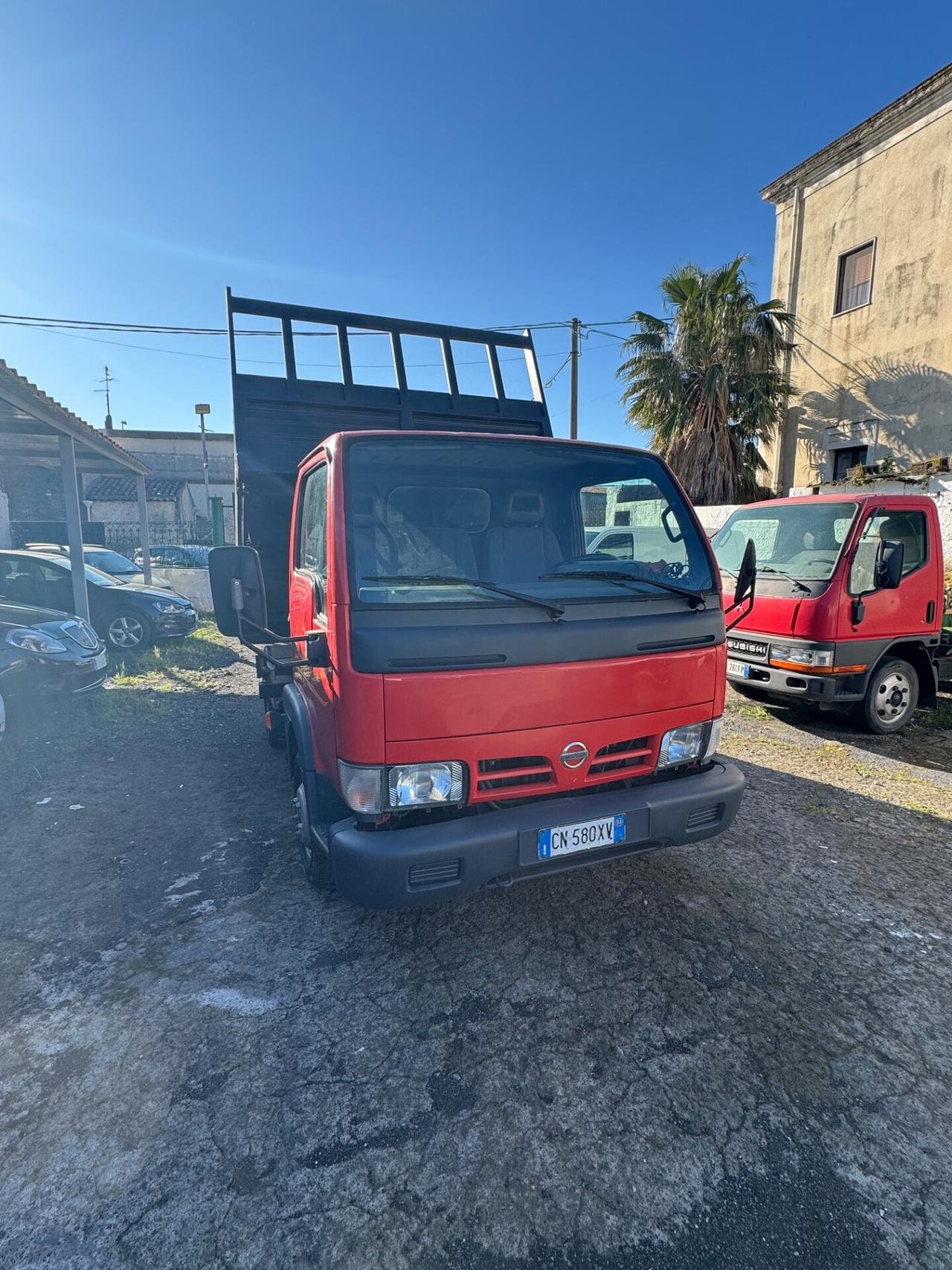 Nissan Cabstar 35.13 3.0 Tdi RIBALTABILE TRILATERALE