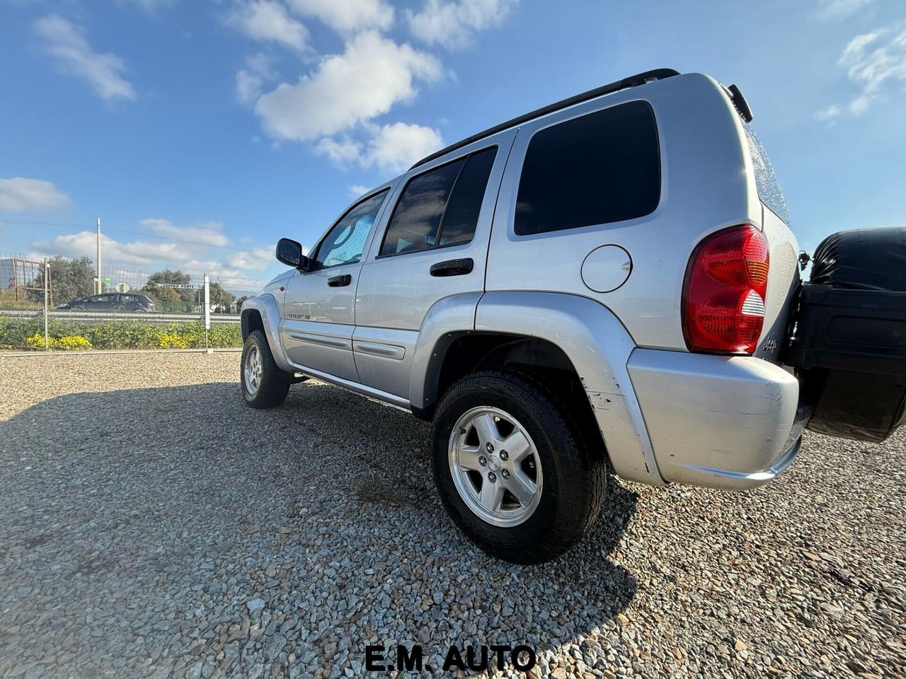 Jeep Cherokee 2.5 CRD Sport