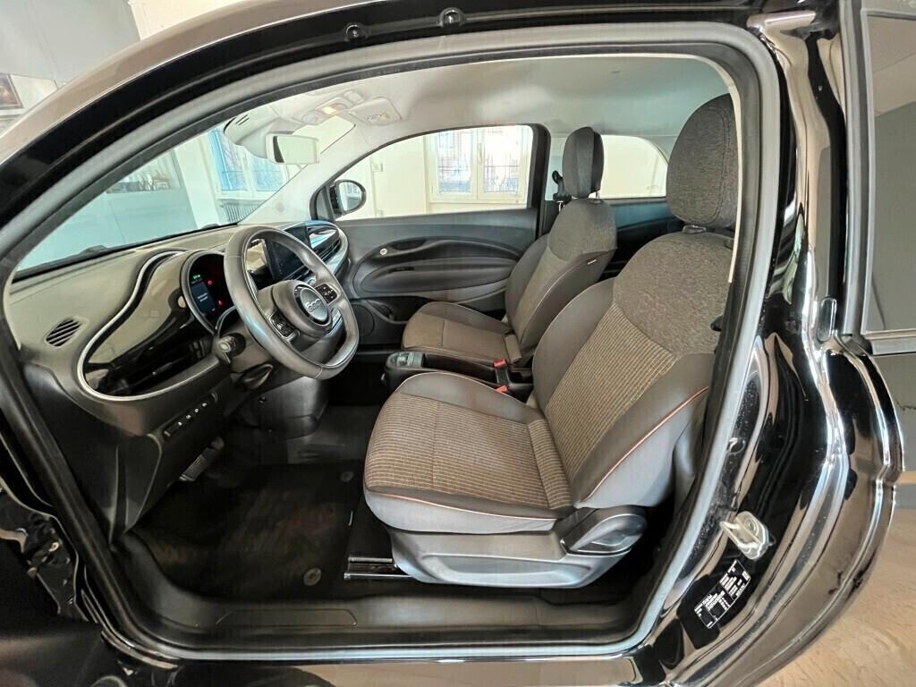 Fiat 500e Berlina 42 kWh Icon