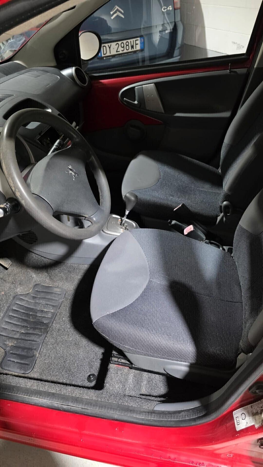 Peugeot 107 1.0 5p. AUTOMATICA