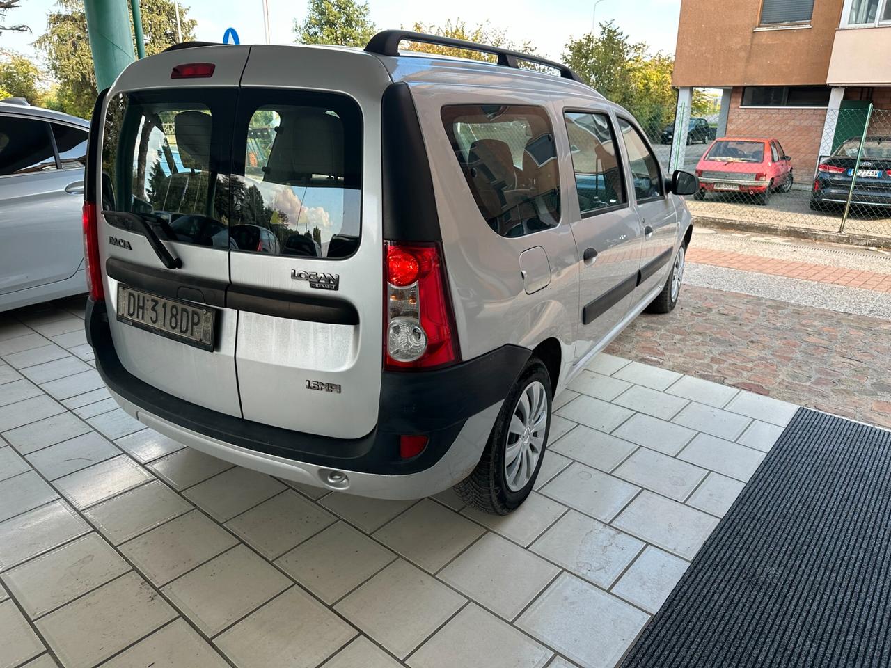 Dacia Logan MCV 1.6 7 posti (12 Rate)