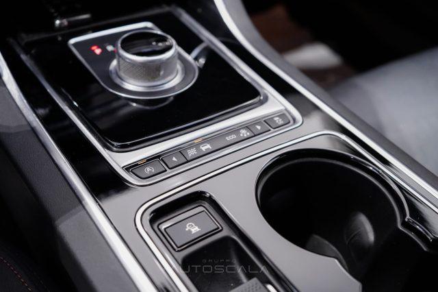 JAGUAR XE 2.0 D Turbo 180cv Aut. *SOLO X COMMERCIANTI*