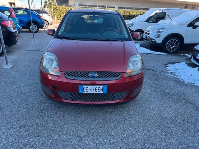 Ford Fiesta 1.2 16V 5p. Titanium Benzina