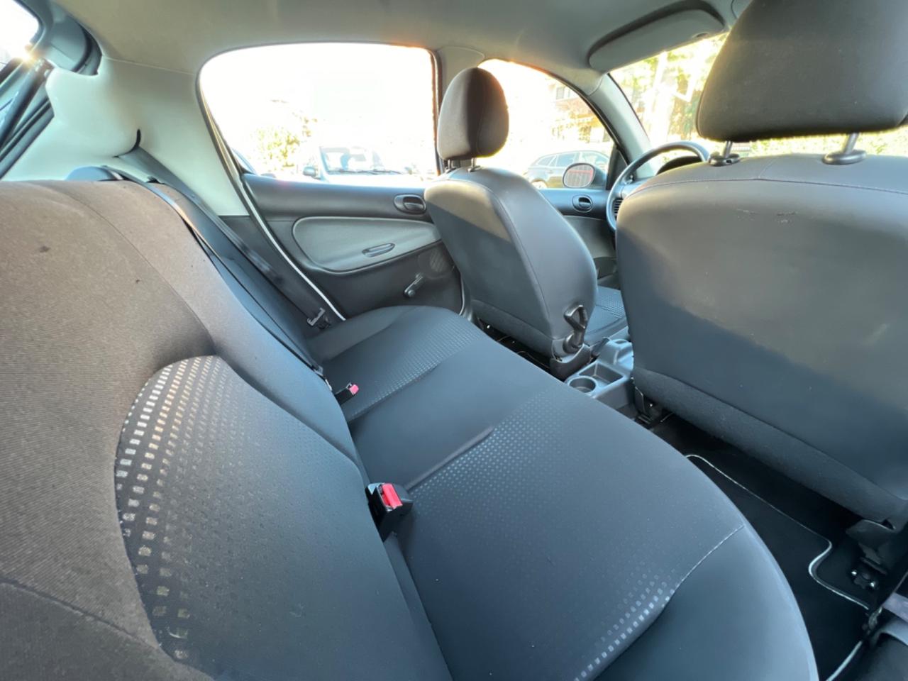 Peugeot 206 CON 12 MESI DI GARANZIA INCLUSI NEL PREZZO