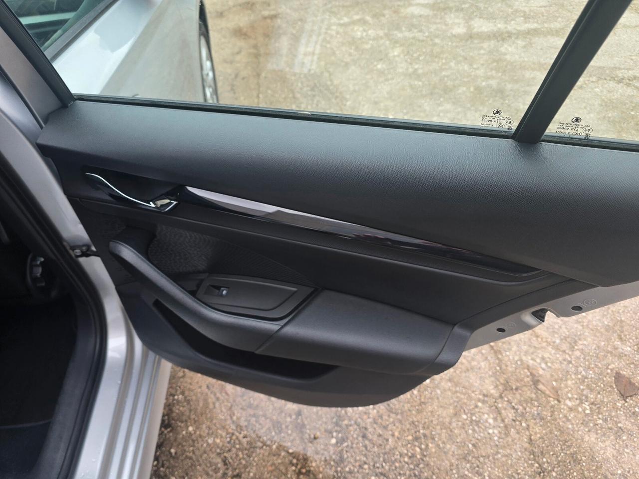 Skoda Octavia 2.0 TDI EVO SCR DSG Wagon Style