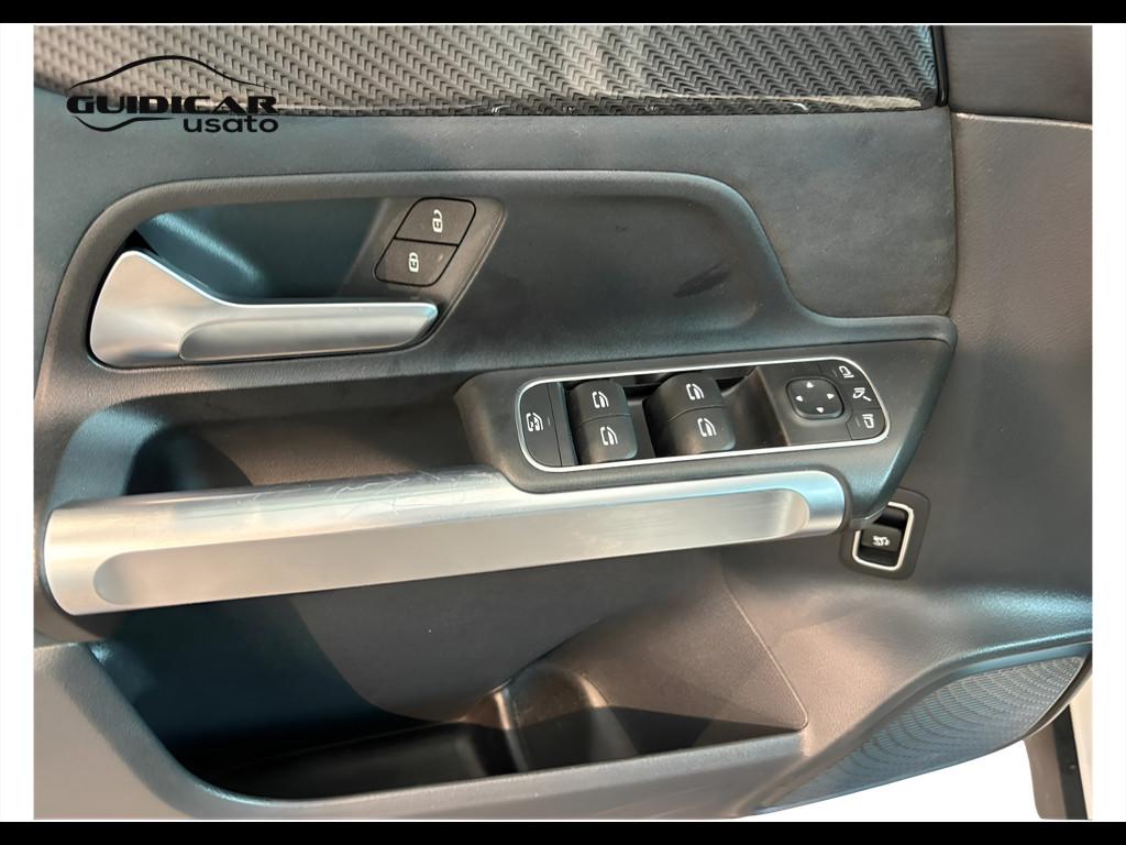 Mercedes-Benz GLB - X247 2019 - GLB 200 d Premium auto